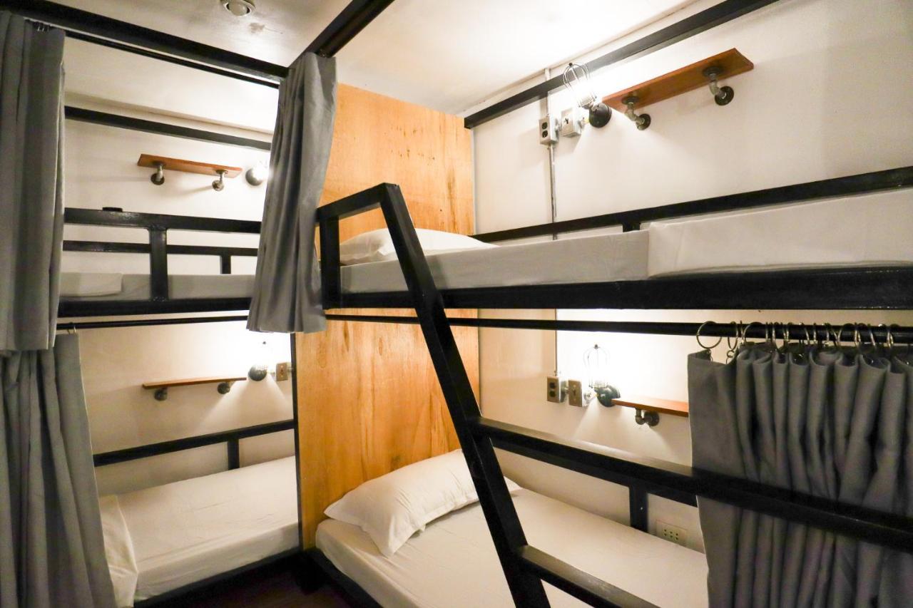 Ocean Breeze Hostel By Daily Sweet 몰볼 외부 사진