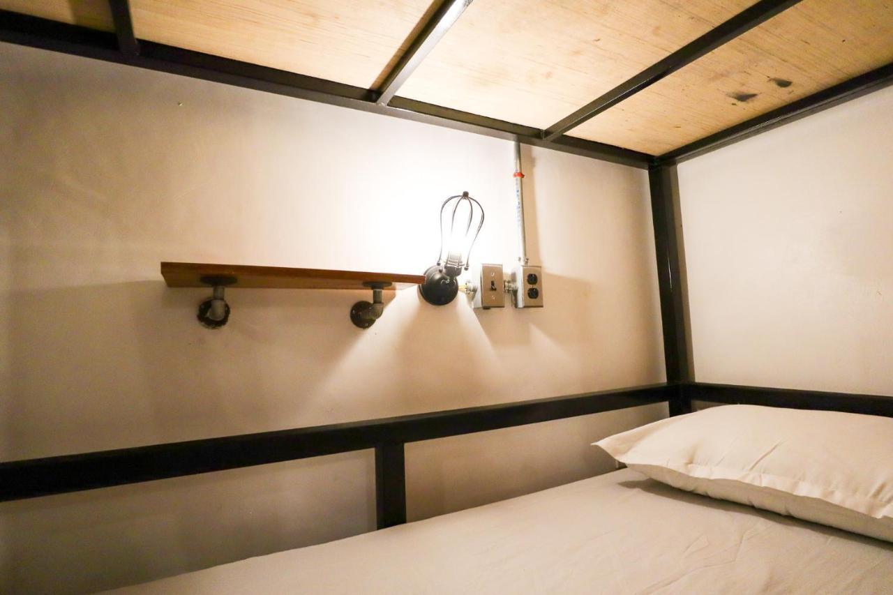Ocean Breeze Hostel By Daily Sweet 몰볼 외부 사진